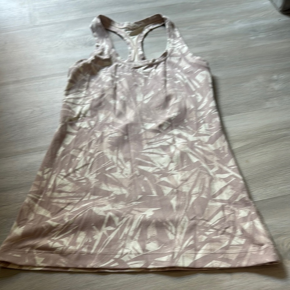 Lululemon print tank size 2